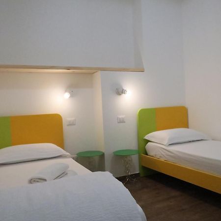 Oasi Da Vinci Aparthotel Tignale Exterior foto