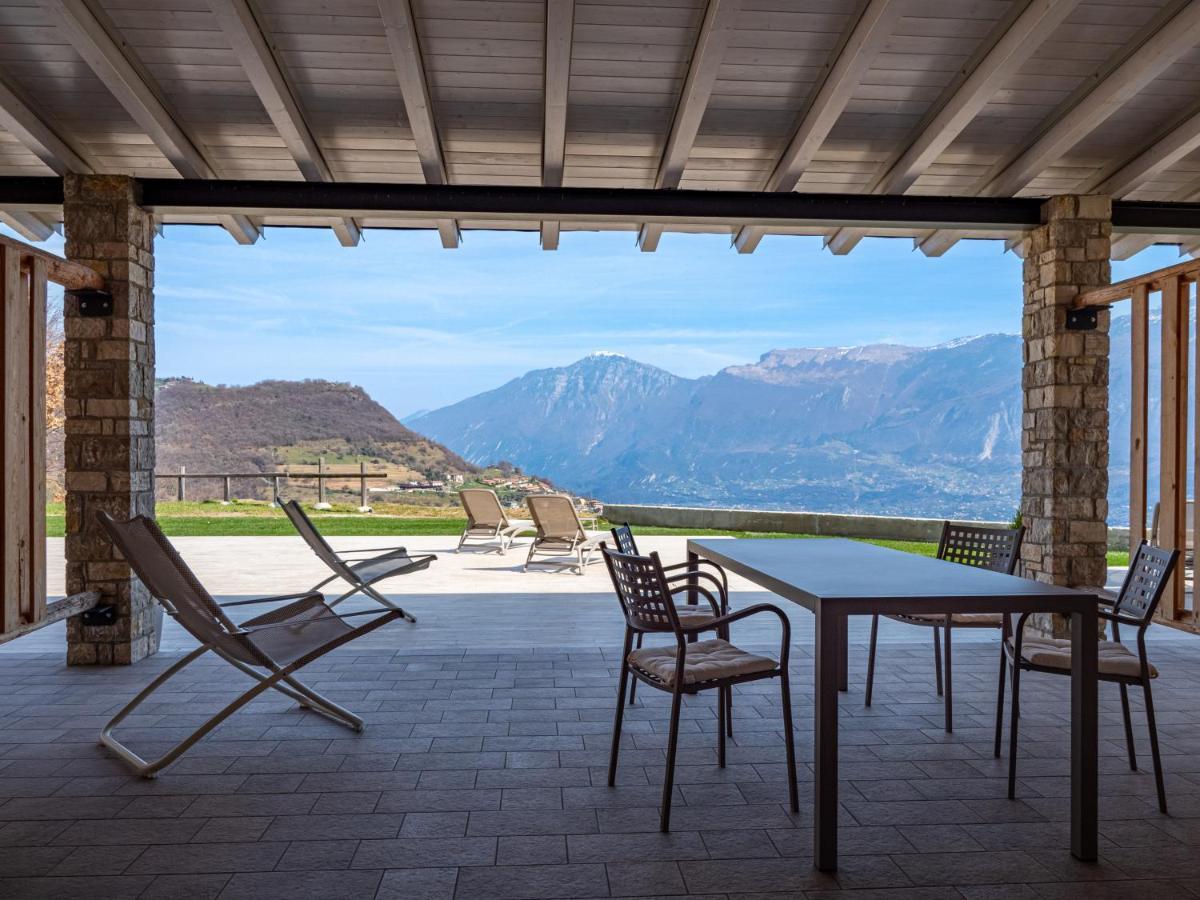 Oasi Da Vinci Aparthotel Tignale Exterior foto