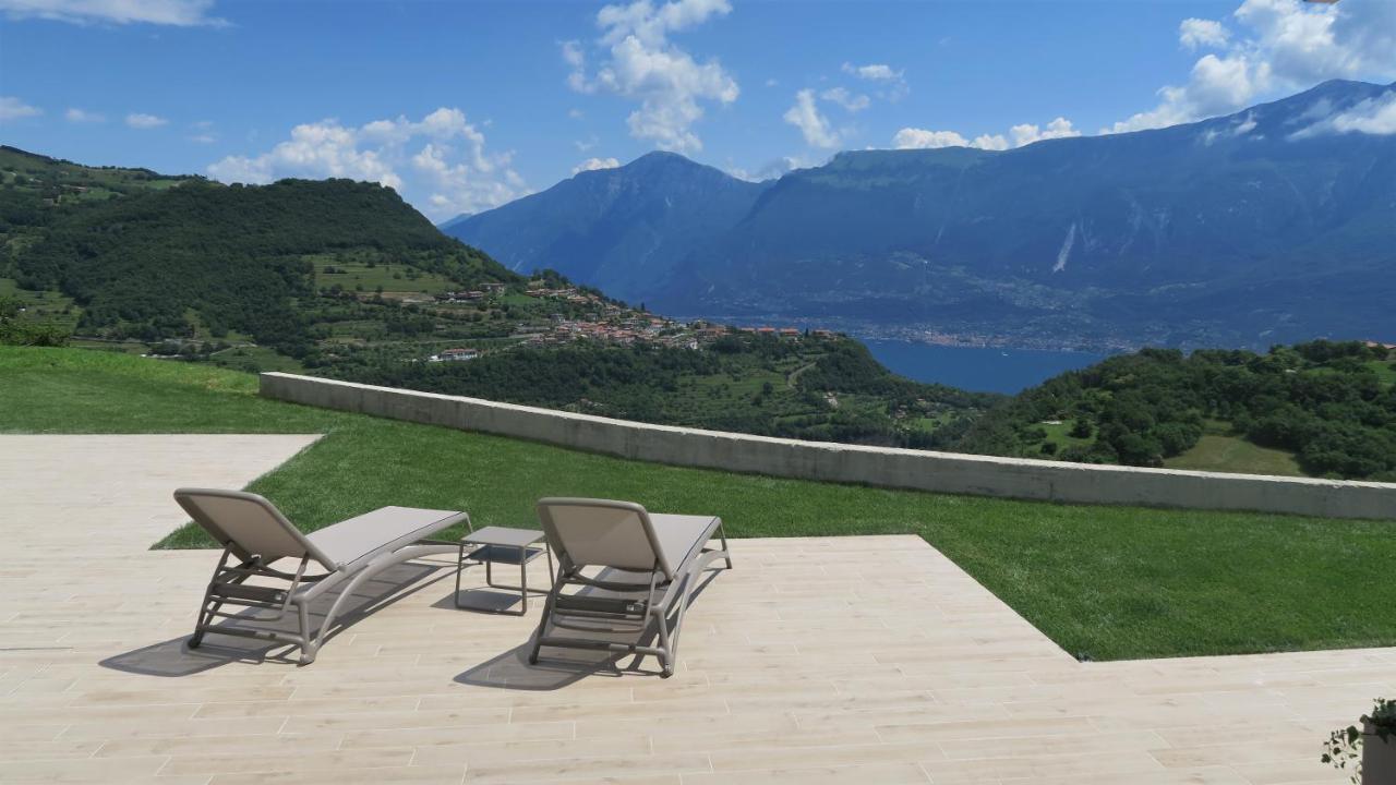 Oasi Da Vinci Aparthotel Tignale Exterior foto