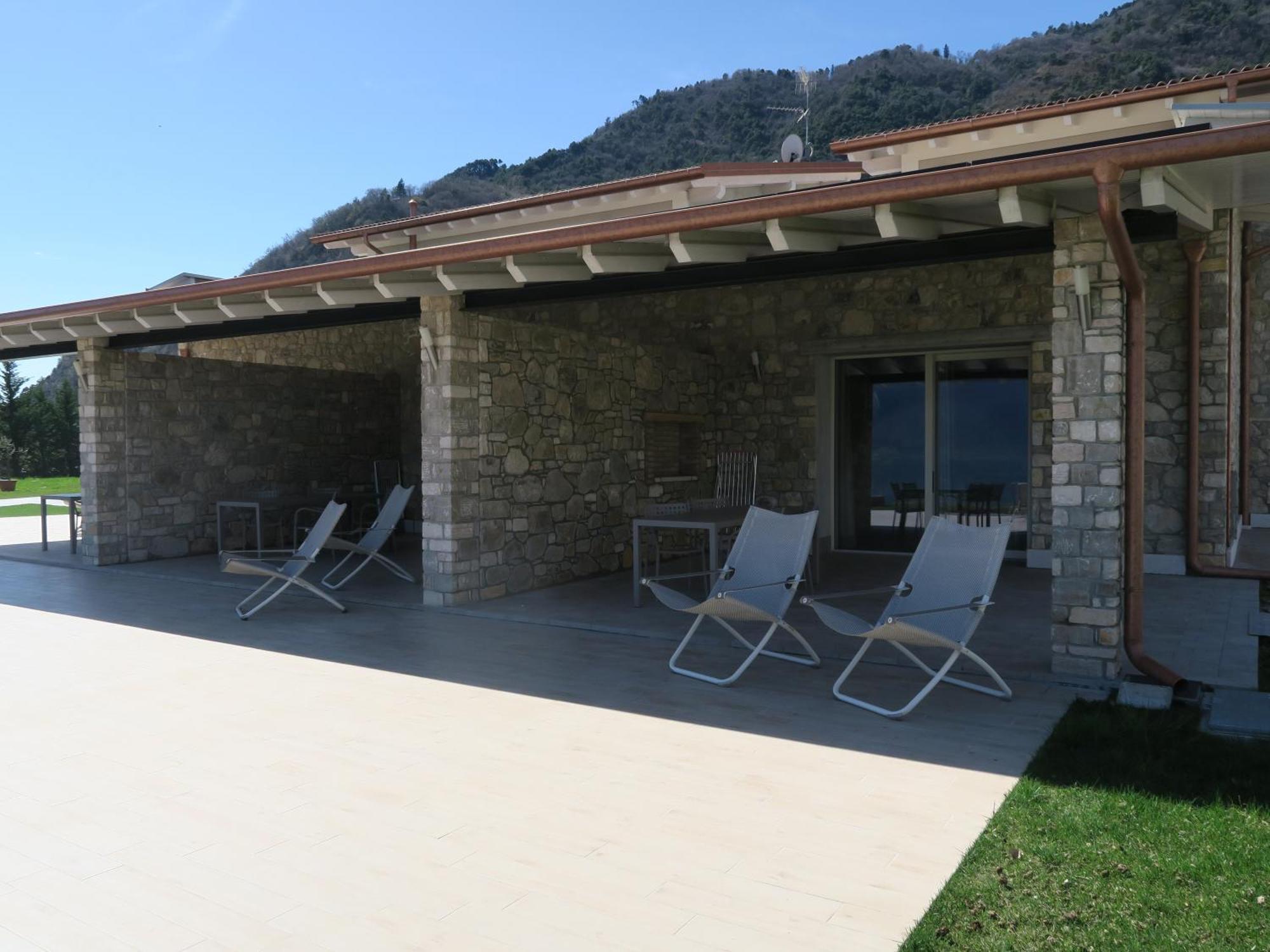 Oasi Da Vinci Aparthotel Tignale Exterior foto