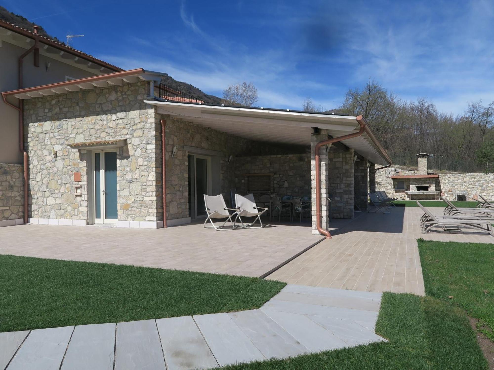 Oasi Da Vinci Aparthotel Tignale Exterior foto